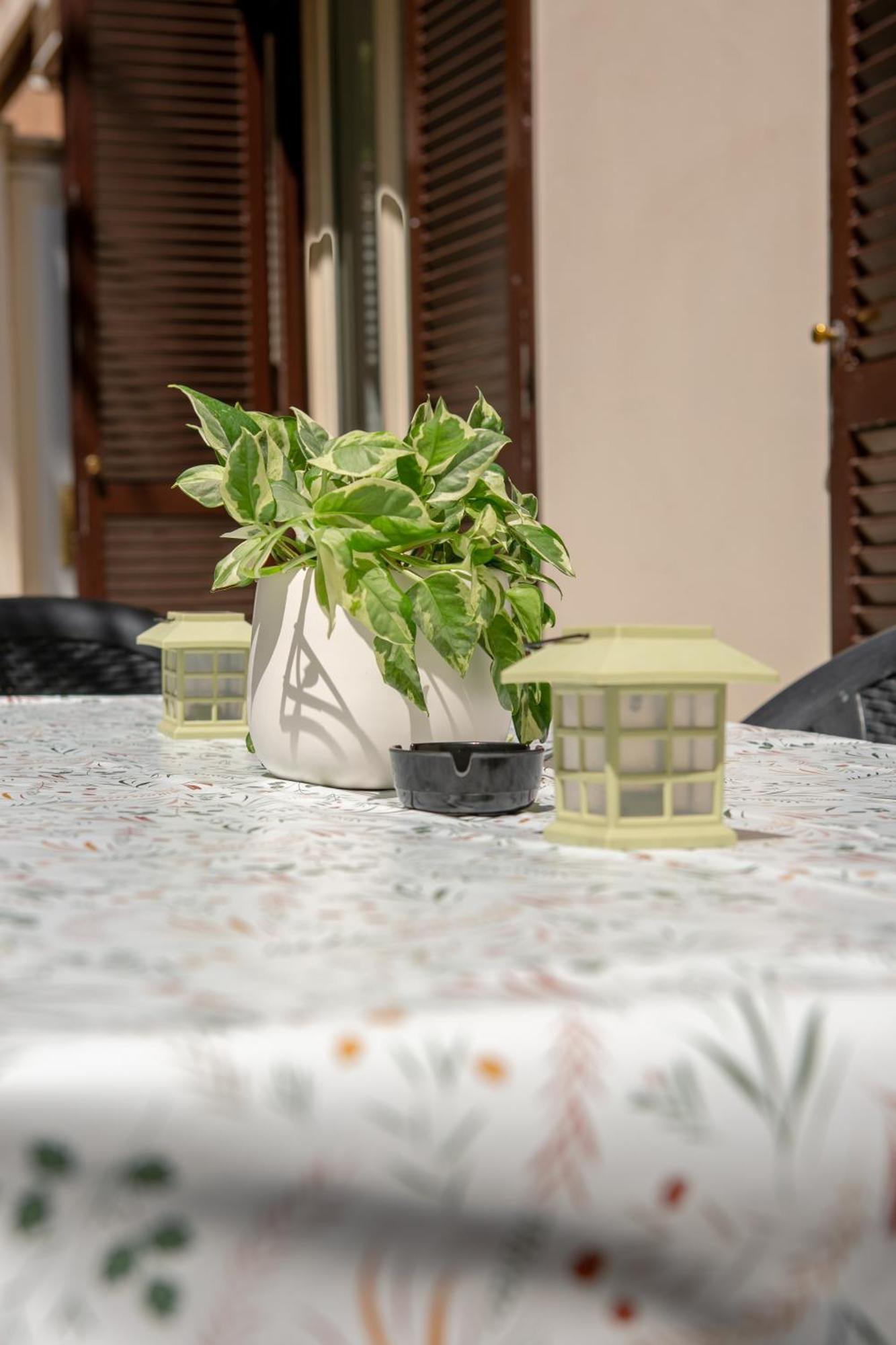 Holiday Homes Rome - Green Apartment S Camillo - Near Trastevere ภายนอก รูปภาพ